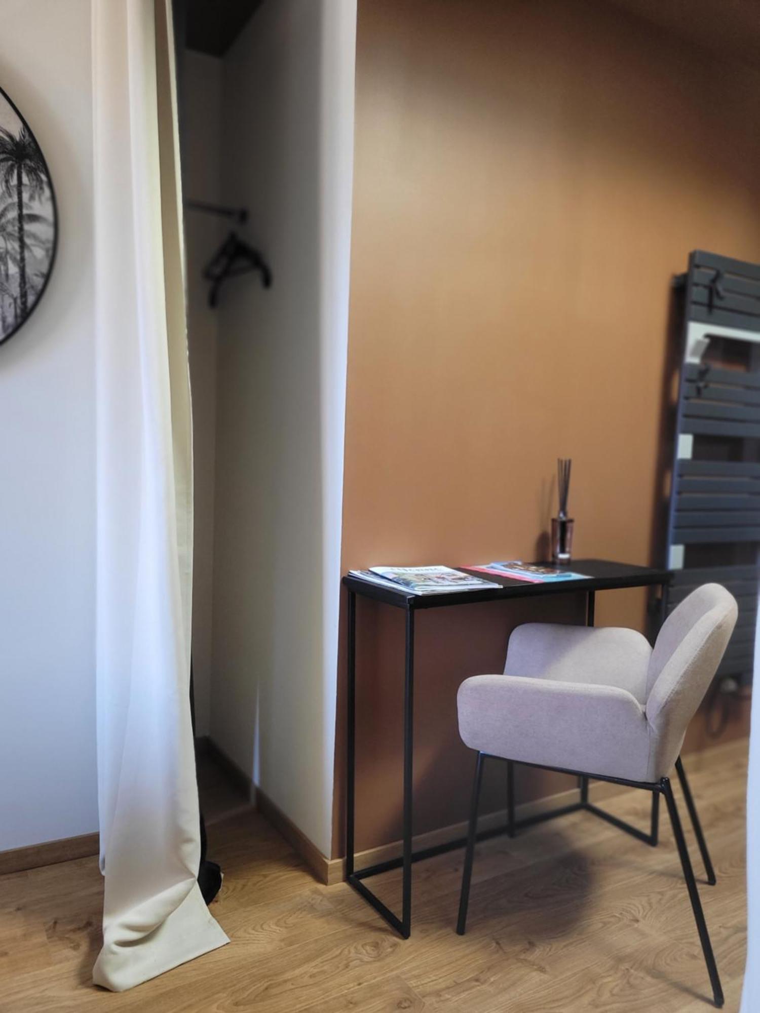 Bed and Breakfast Tresors De Sens Exterior foto