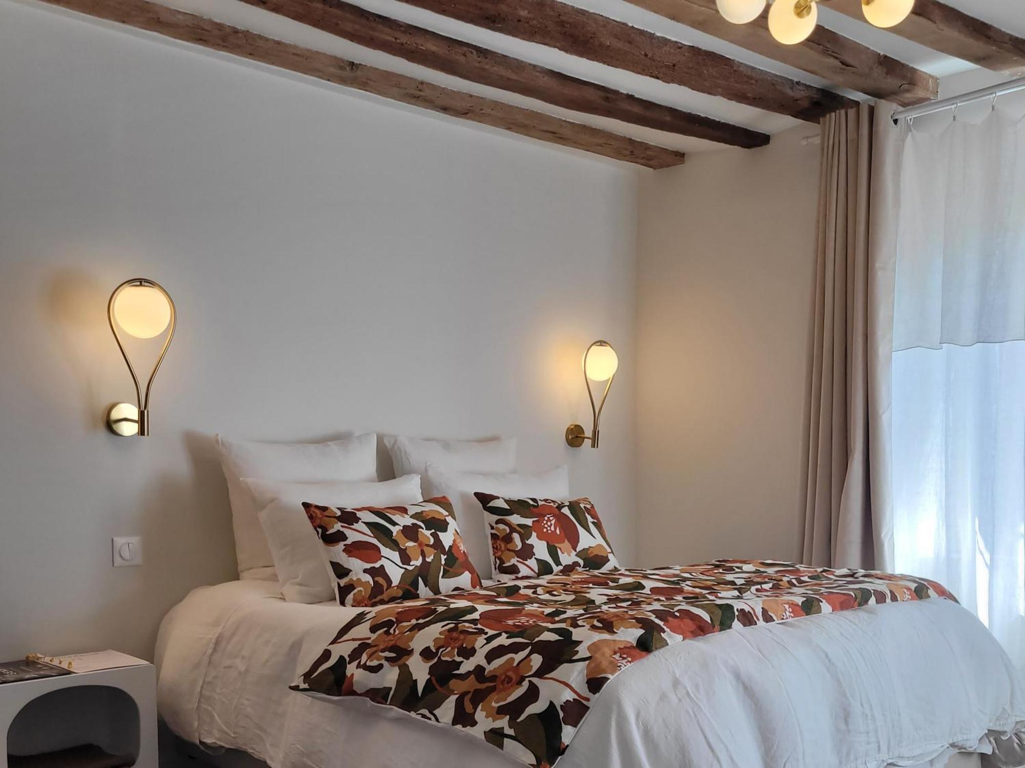 Bed and Breakfast Tresors De Sens Habitación foto