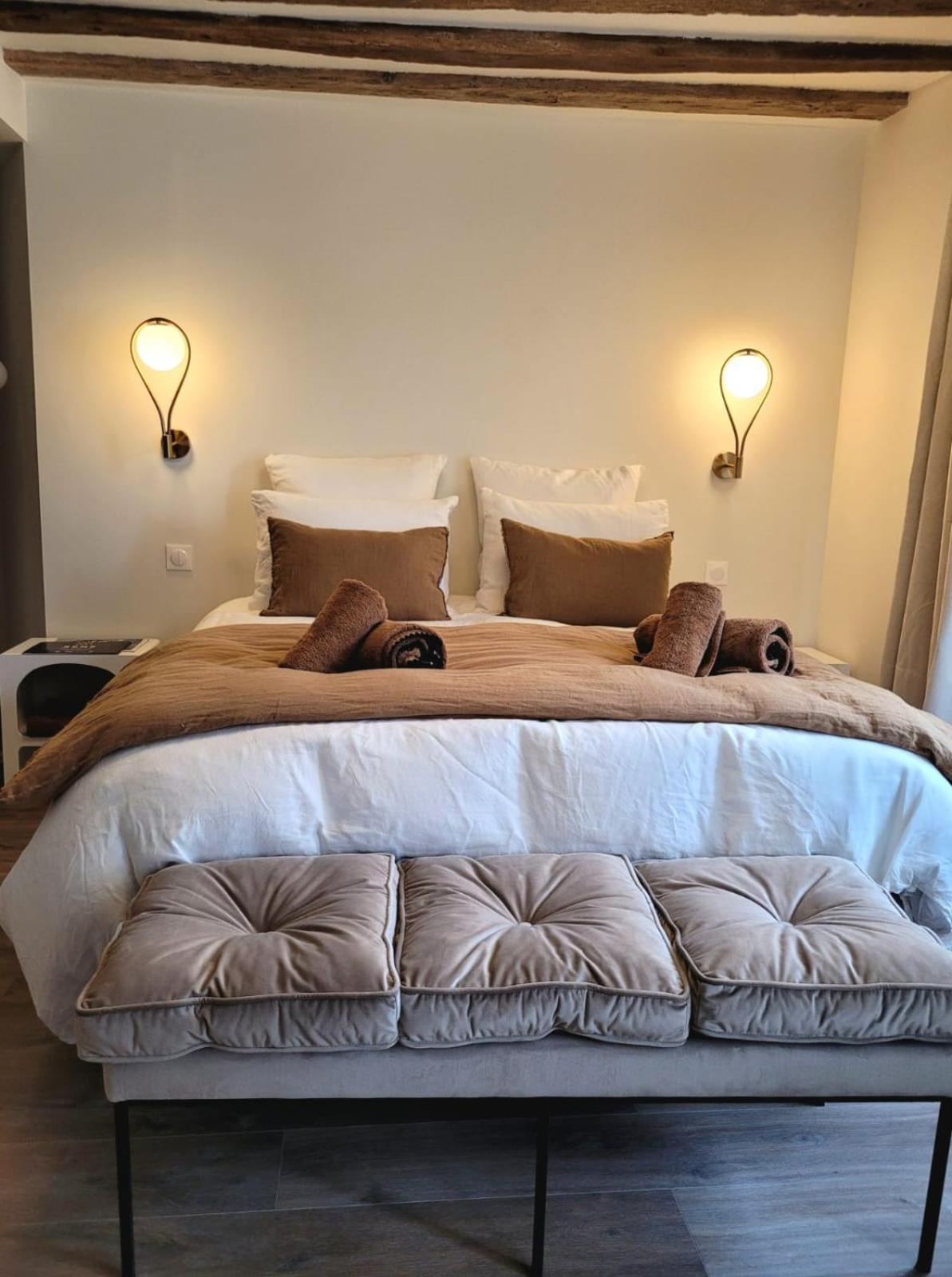 Bed and Breakfast Tresors De Sens Exterior foto