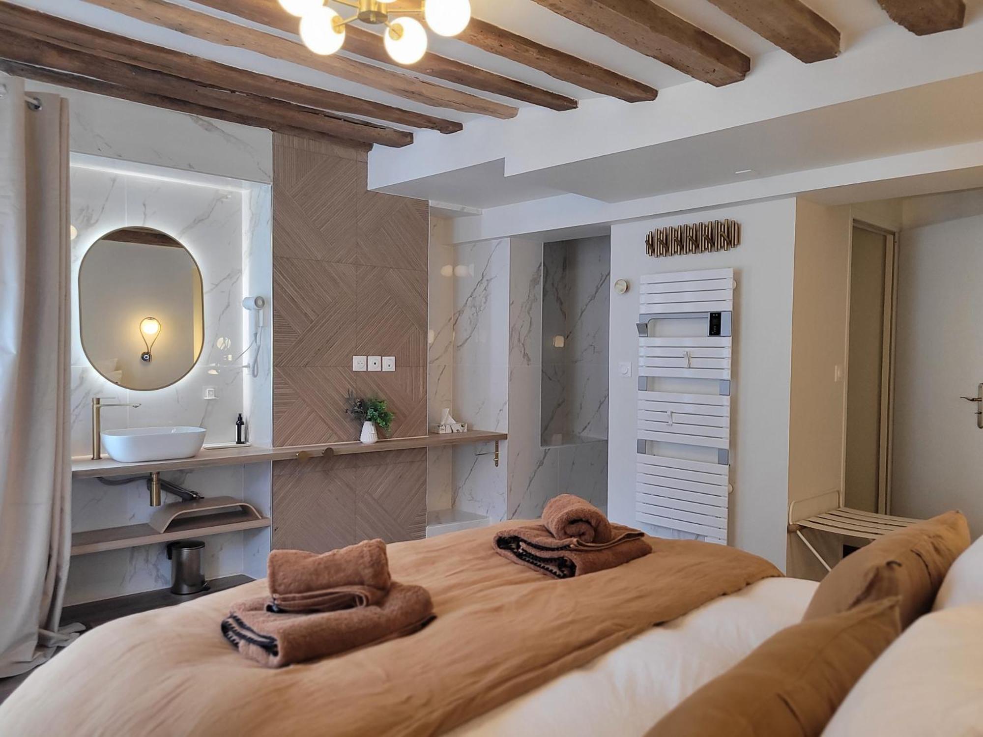 Bed and Breakfast Tresors De Sens Exterior foto